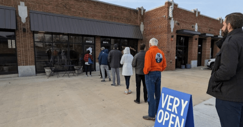 This Tiny Bakery In Oklahoma Always Has A Line Out The Door, And There's A Reason Why